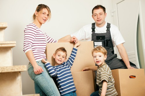 Residential and commercial moving truck support in New Cross